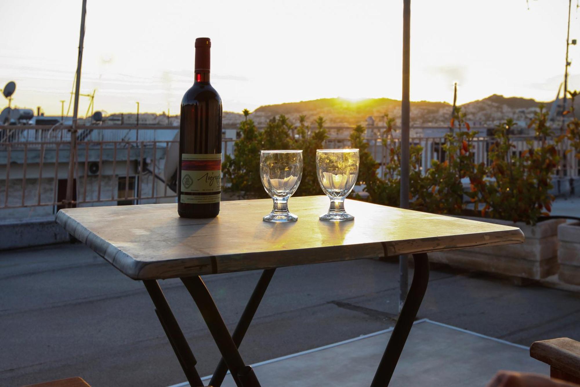 Loft Condo Next To Metro Station. Amazing View! Athens Exterior photo